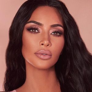 ❤️Last One! KKW Cream Lipstick in Pink 2❤️